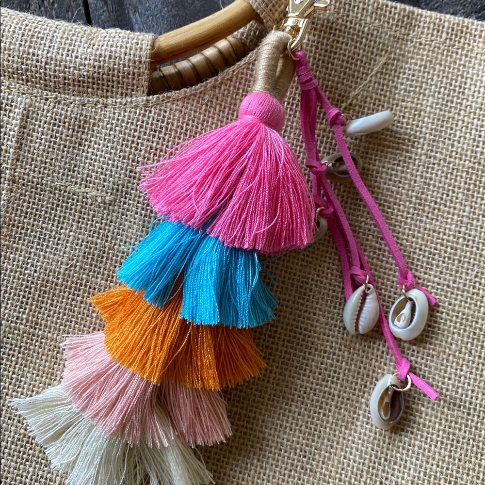 NWOT Bright Tassel Keychain with Shells